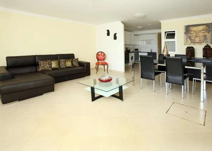 By Atlantic Places فيلة *