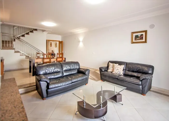 فيلة By Atlantic Places